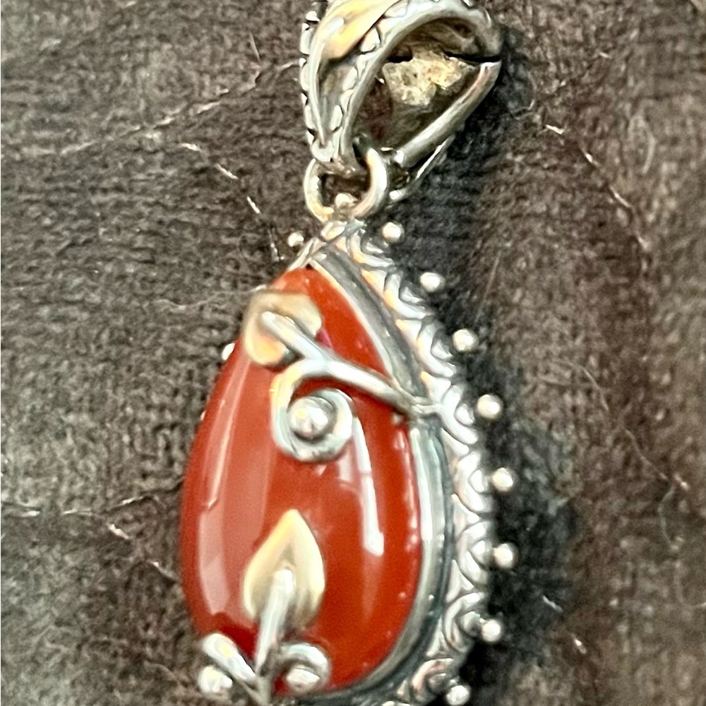 Barbara Bixby Vine & Leaf Carnelian Sterling Silver/18K Gold Pendant - Picture 2 of 6